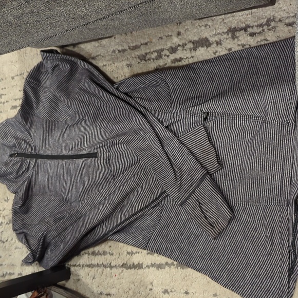 Lululemon Kanto Catch Me 1/2 Zip Stripe Black /grey - Picture 10 of 12
